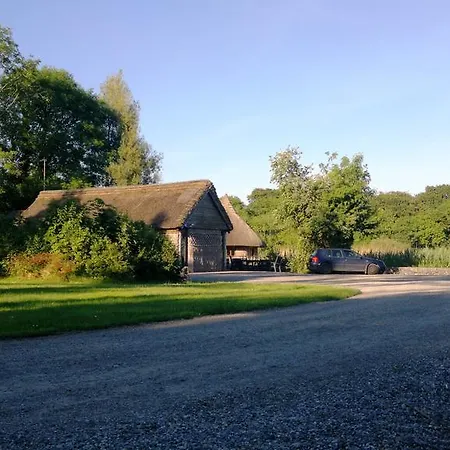 Glasson Lakeshore Cabins Lodge