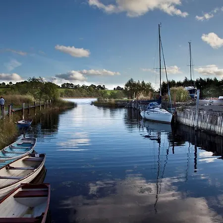 Glasson Lakeshore Cabins Lodge *