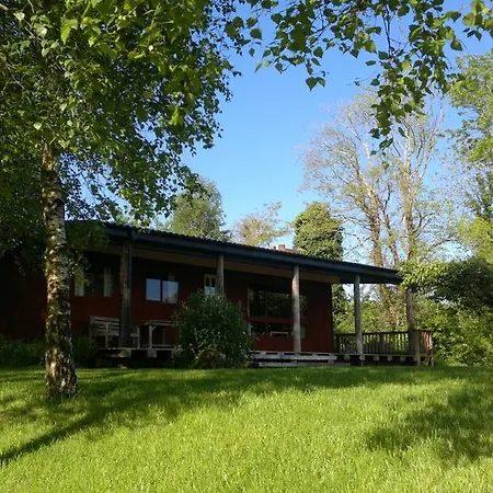Glasson Lakeshore Cabins Lodge *