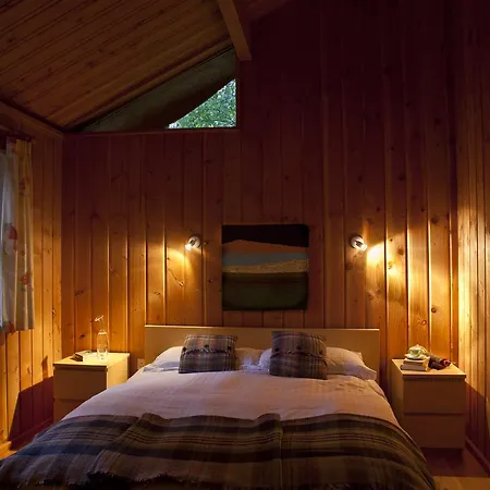 Glasson Lakeshore Cabins Lodge